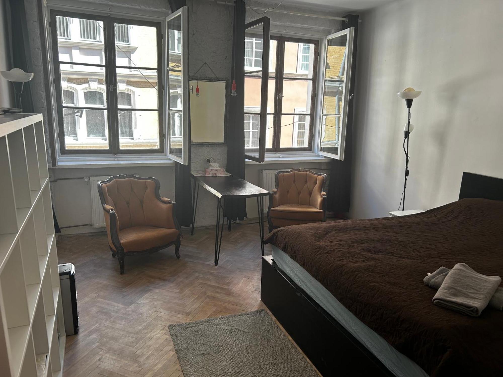 Private Apartament Wroniecka 6 - Parking พอซนาน ภายนอก รูปภาพ